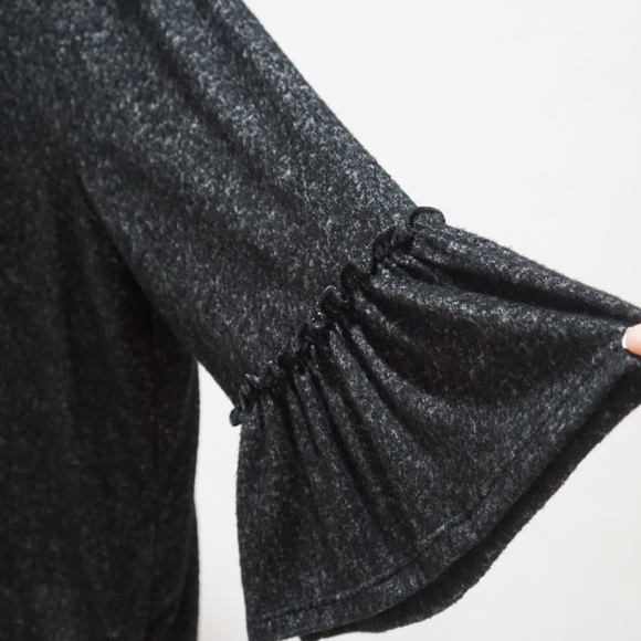 Green envelope Blouse BNWT - Picture 2 of 4